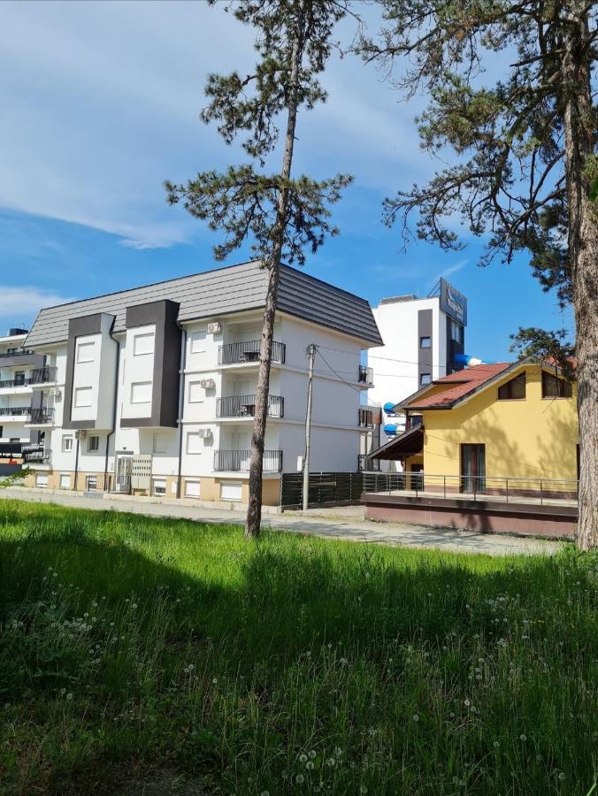 Apartman Tim Lux 1 Vrnjačka Banja Buitenkant foto