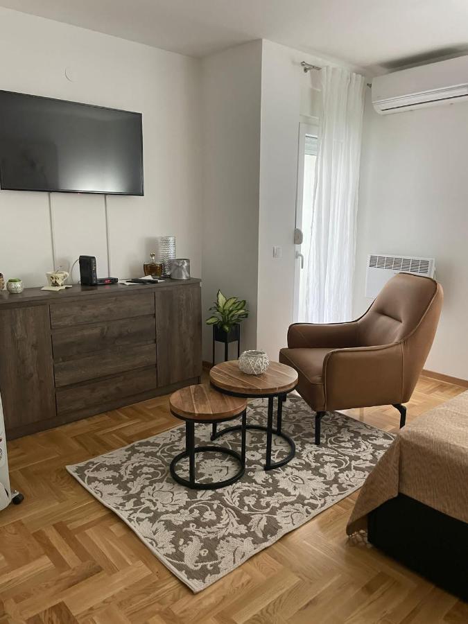 Apartman Tim Lux 1 Vrnjačka Banja Buitenkant foto