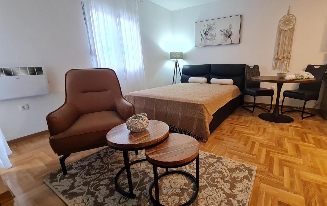 Apartman Tim Lux 1 Vrnjačka Banja Buitenkant foto