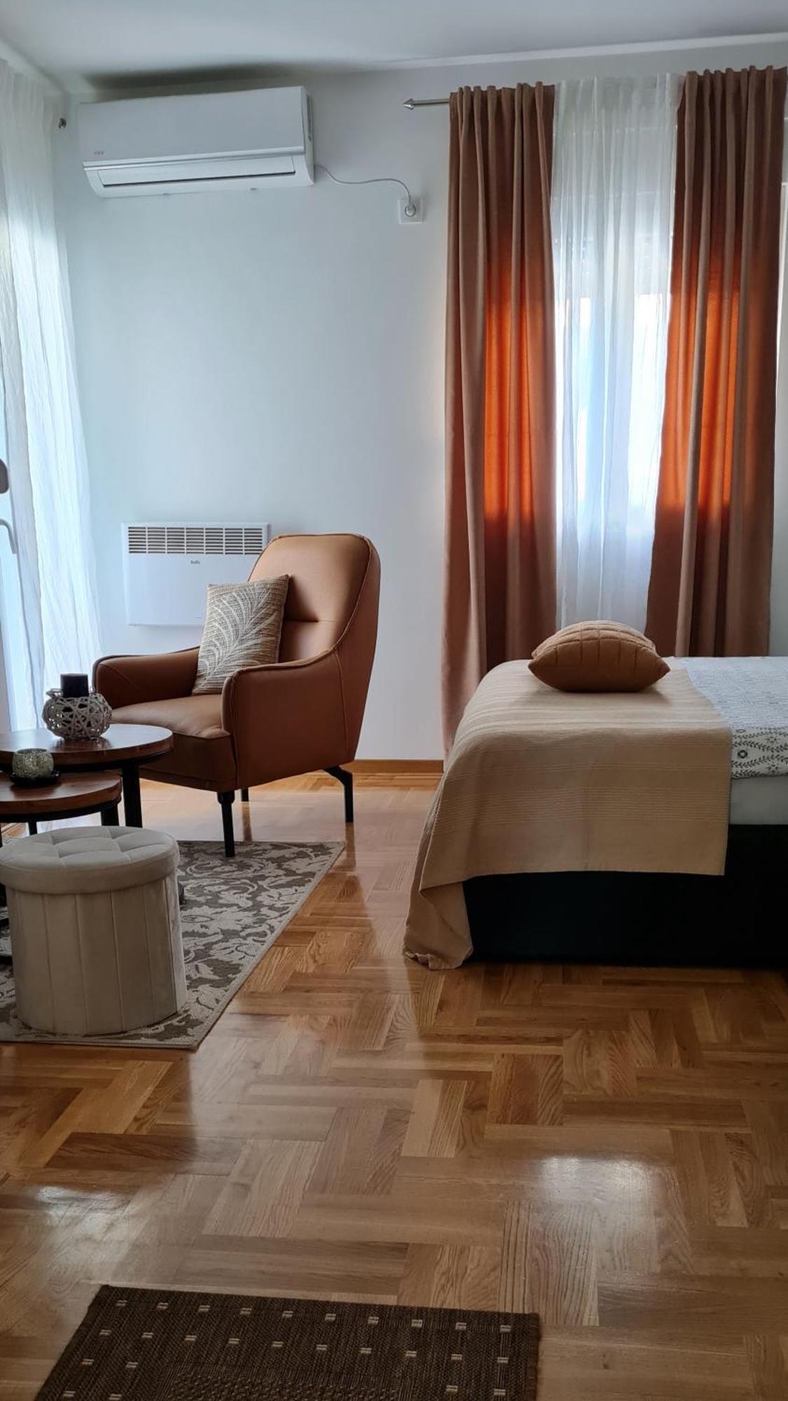 Apartman Tim Lux 1 Vrnjačka Banja Buitenkant foto